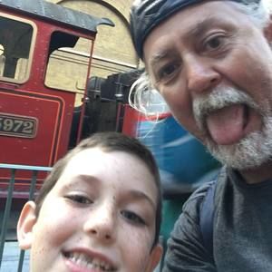 Meet your Posher, Jay